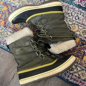 Sorel Women's Winter Carnival snow boots